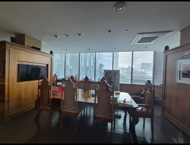 988M² OFFICE TO LET IN SANDTON CENTRAL